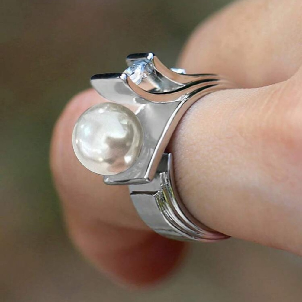 WEDDING RING - Picture 3 of 12